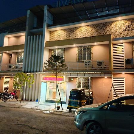 Hotel Nivara Nová Bombaj Exteriér fotografie